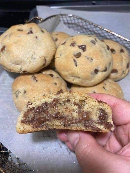 Chocolatechip Cookies – Soft, Chewy & Easy Homemade Recipe