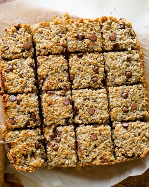 Oatmeal Cookie Bars – Soft, Chewy & Easy Homemade Treat