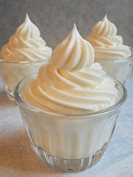 Easy Cheesecake Fluff – Light, Creamy, and Perfect When You Need Dessert Fast