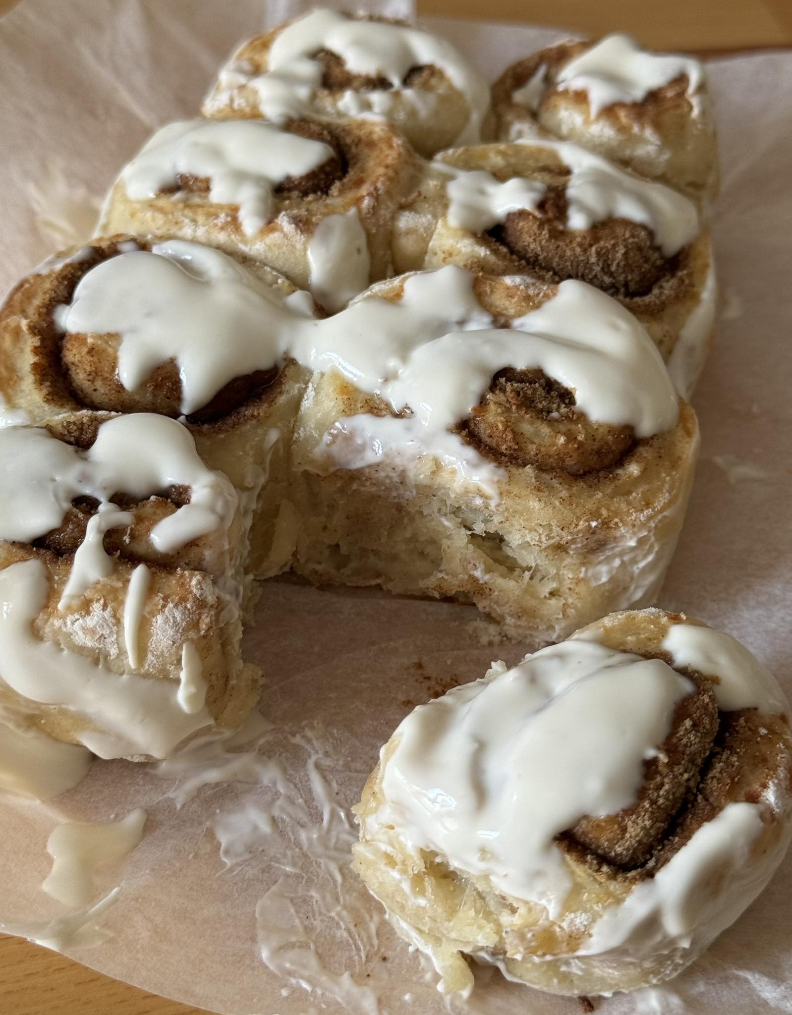 Protein Cinnamon Rolls – Soft, Healthy & High-Protein Treat