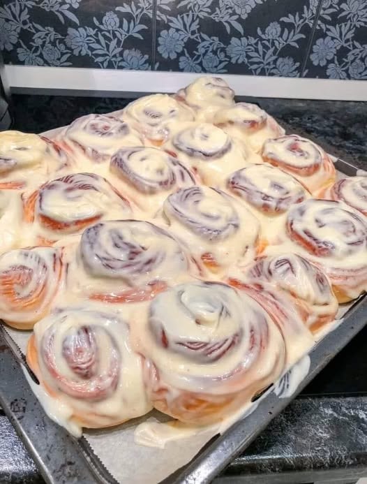 Easy Sourdough Cinnamon Rolls Recipe – Soft, Sweet & Homemade