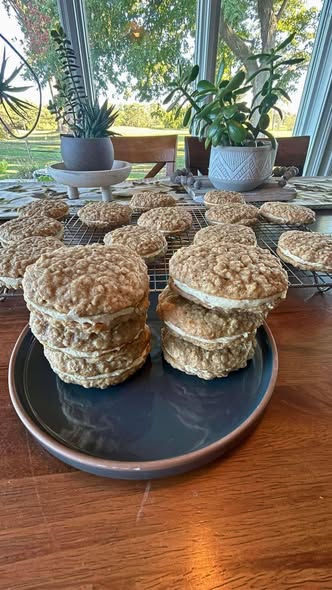 Sourdough Oatmeal Cream Pies – Soft, Chewy & Homemade Treat