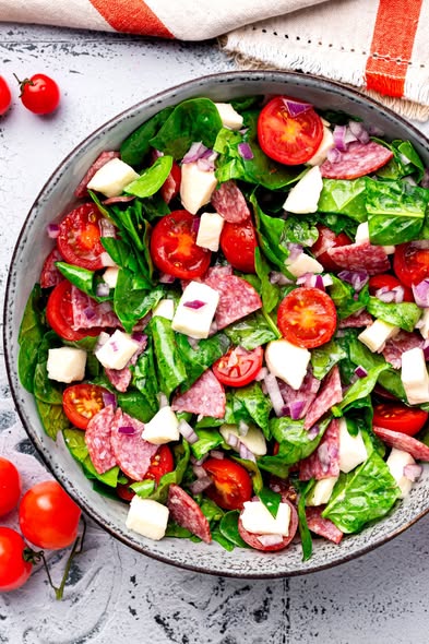 21 High Protein Spring Salad Recipes for Fresh and Healthy Meals