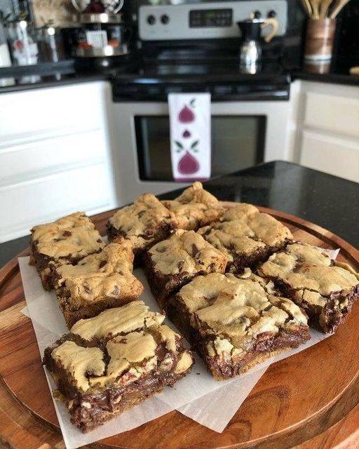 Sourdough Chocolate Chip Cookie Bars
